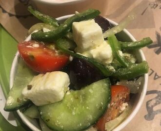 Sorrutko kreikkalaisen salaatin kanssa yleiseen syntiin?