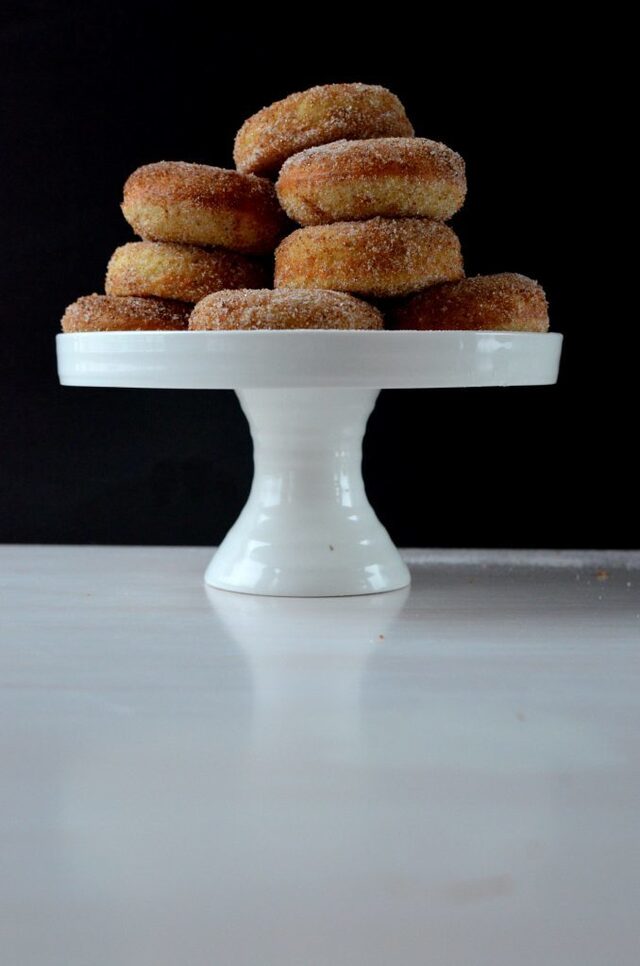 Parhaat uunidonitsit / Fool Proof Oven-Baked Donuts
