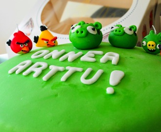 Angry Birds Syntymäpäiväkakku