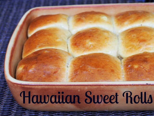 Hawaiian sweet rolls/ Havaijilaiset sämpylät ja leipäviikko