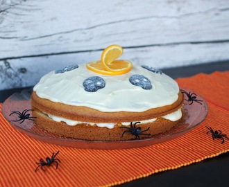 Halloweenin appelsiininen naked cake