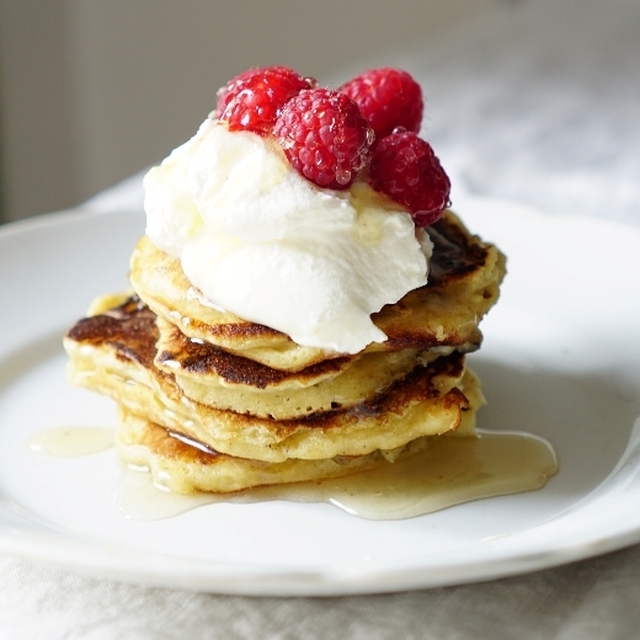 Ilmavat banaanipannarit * Fluffy banana pancakes