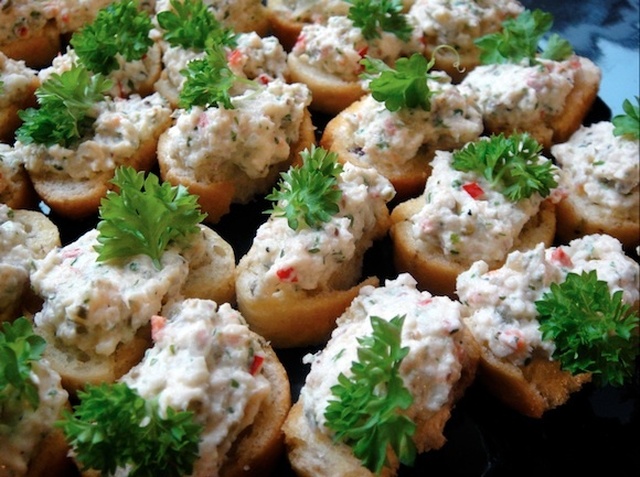 Rapucrostinit