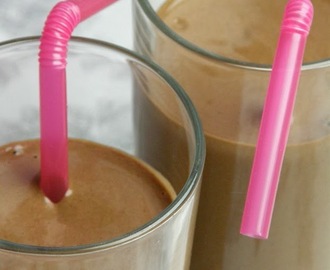 Hampulla terästetty kaakaosmoothie