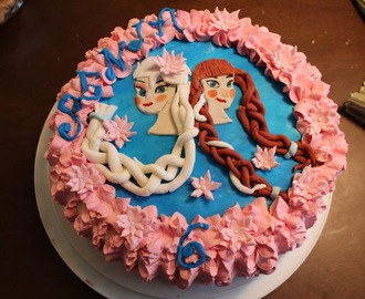 Frozen Elsa ja Anna-kakku