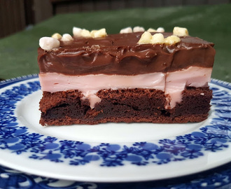 Poke cake (Reikäleivos)