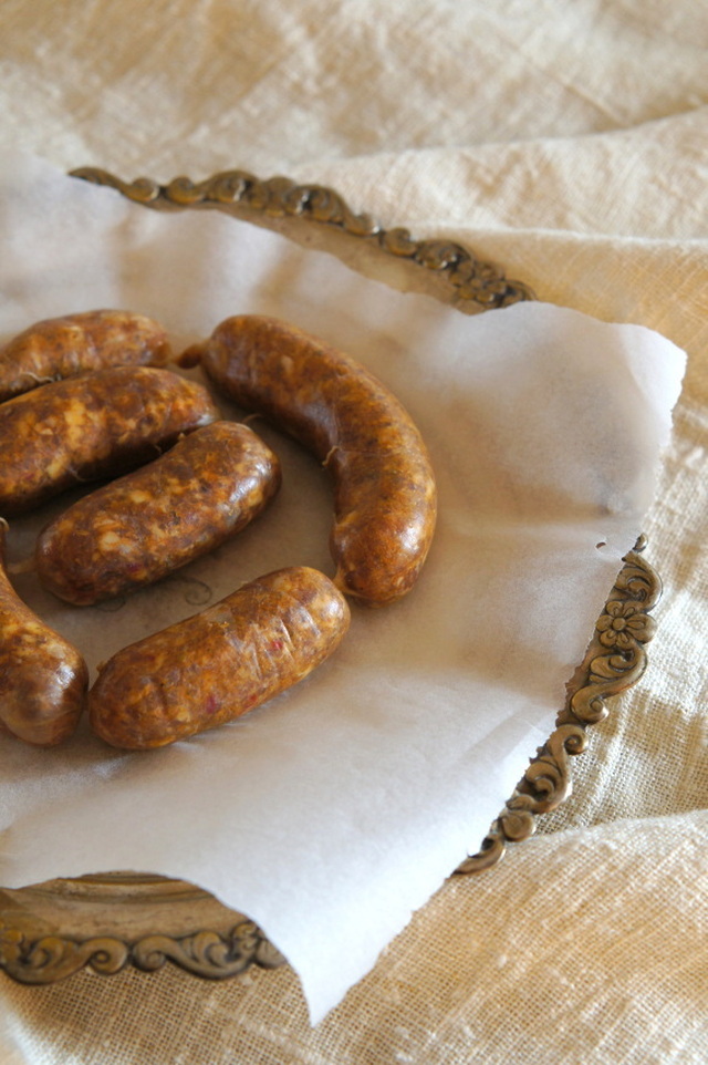 Merquez-makkaraa pastan kera / Merquez sausages with pasta