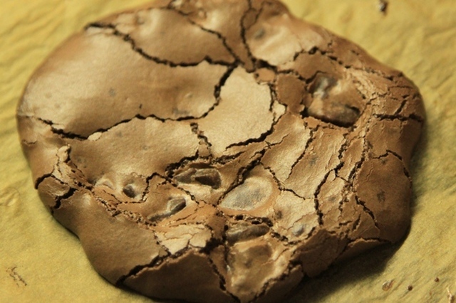 Chocolate Puddle Cookies (Suklaalammikot)