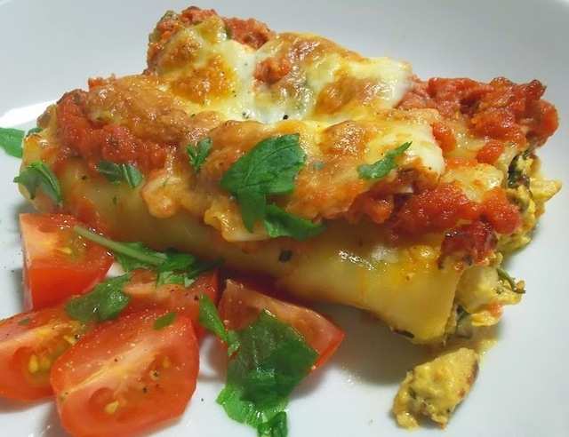 Cannellonit - Kana&Tomaatti&Mozzarella&Basilika