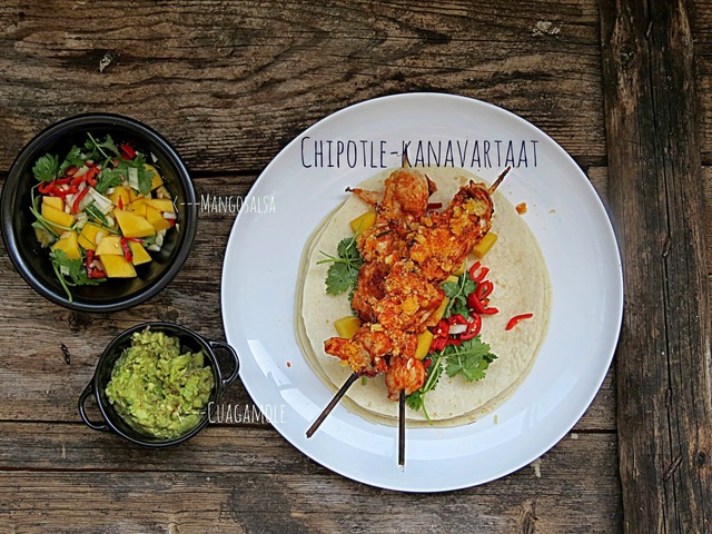 Chipotle-Kanavartaat Cuagamolen & Mangosalsan kera