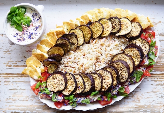 Lianonilainen riisipilahvi | Lebanese rice pilaf
