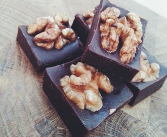 Suklainen kookos-cashewpähkinäfudge