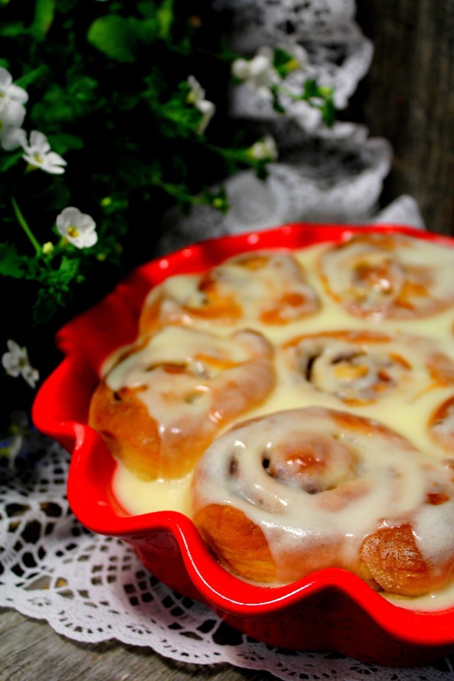 Cinnamon rolls