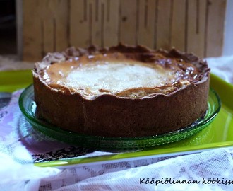 Come bite the apple cake! - mehevä rahkakakku omenalla ja päärynällä