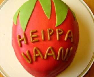 Mansikka ja Vadelma, eli Heippa vaan! -kakut