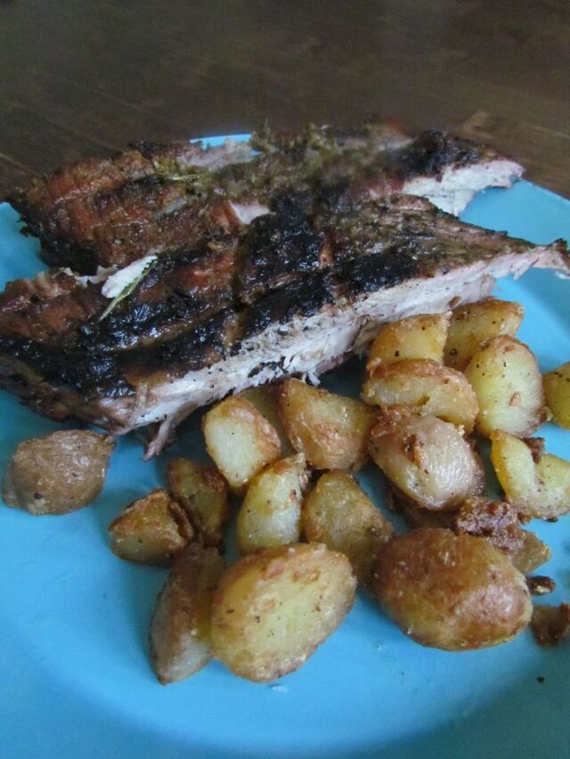 MAIALE ALLA GRIGLIA E ARROSTO eli grillattu ja paistettu porsaankylki (Jamie Oliverin ohjeella)