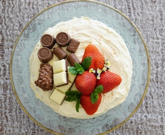 Gluteeniton suklainen vaniljakreemikakku | Gluten free chocolate cake with vanilla creme