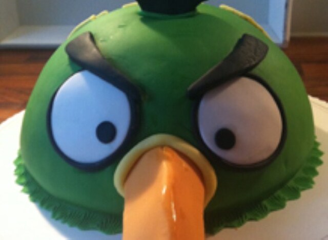 Ancka bakar kakor: Eetun Angry birds -kakku