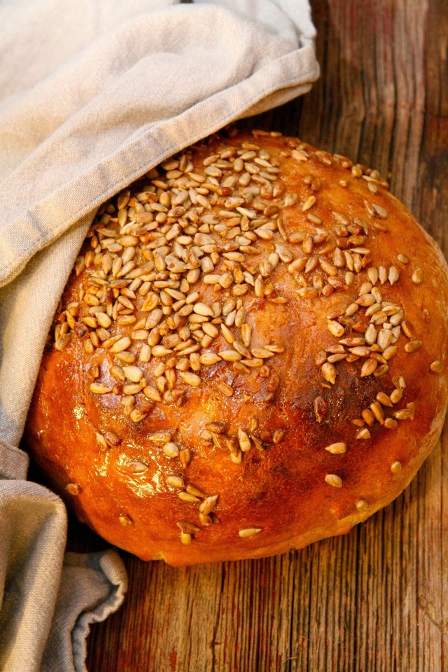 Beer and barley bread