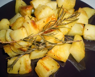 Patate al rosmarino (rosmariiniperunat uunissa)