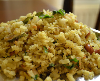 Maustettuja riisihiutaleita – Batata poha