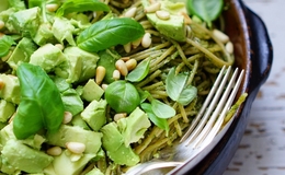 Avocado pesto pasta