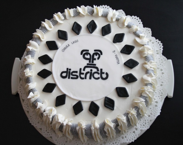 District-kakku 9-vuotiaalle