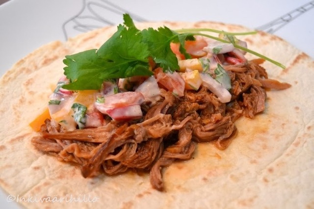 Sweet bbq pulled pork-tortillat