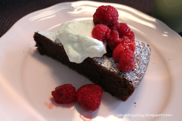 MUDCAKE AND RASPBERRIES