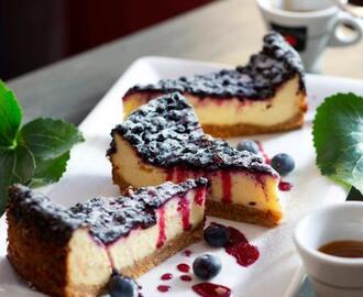 Amerikkalainen mustikka-juustokakku (American Blueberry Cheesecake)