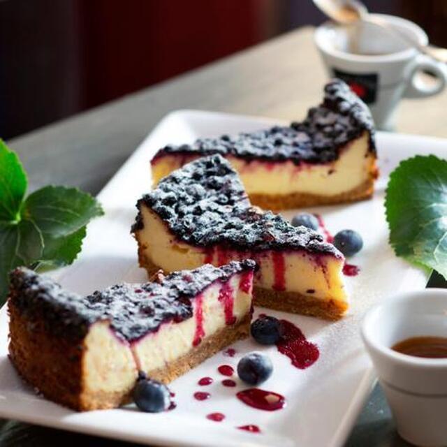 Amerikkalainen mustikka-juustokakku (American Blueberry Cheesecake)