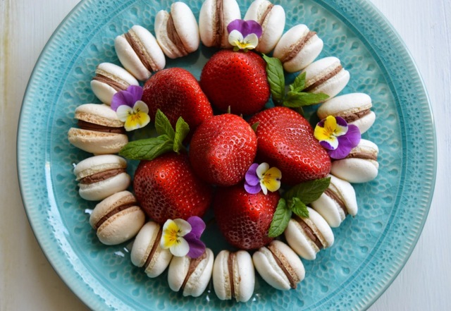 Luonnollinen Macarons - Mantelipikkuleipä