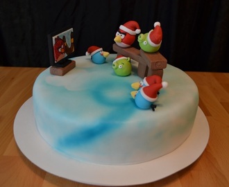 Angry Birds tontut -kakku