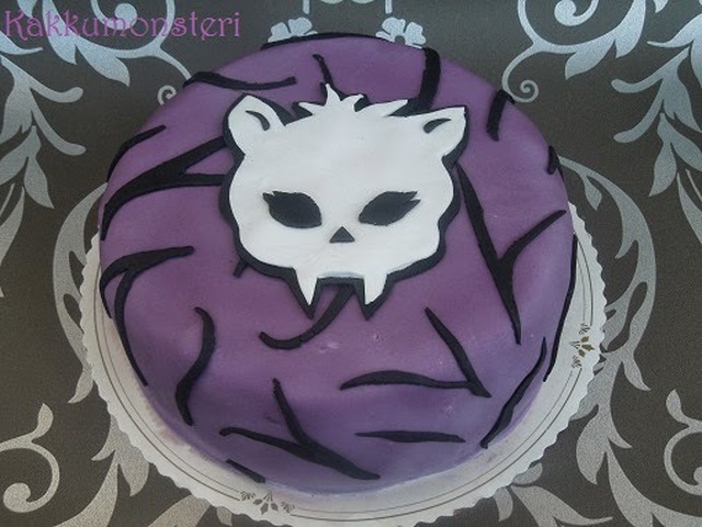 Monsteri High kakku