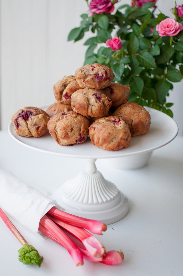 Rhubarb Raspberry Muffins