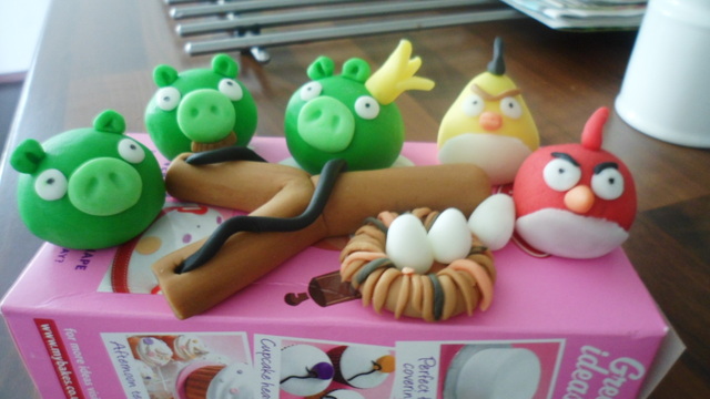 Angry Birds-kakku osa 4.