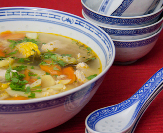 Aasialainen kanakeitto / Asian Chicken Soup