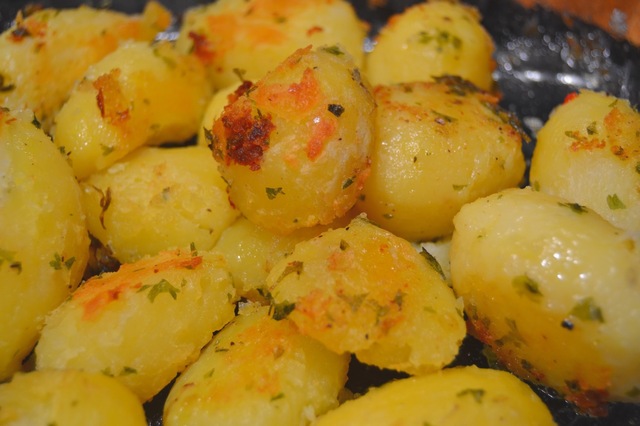 Paahdetut potut (Roasted potatoes)