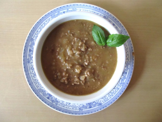 Yksinkertainen jauhelihakastike – Simple Sauce with Ground Beef