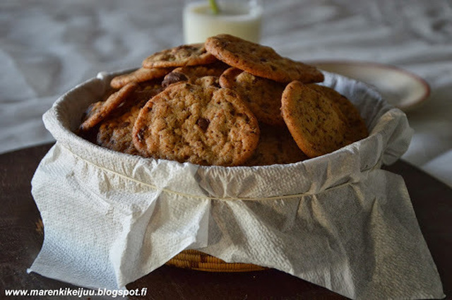 Chocolate chip cookies