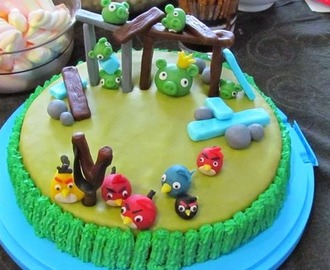 8-vuotiaalle Angru Birds -kakku