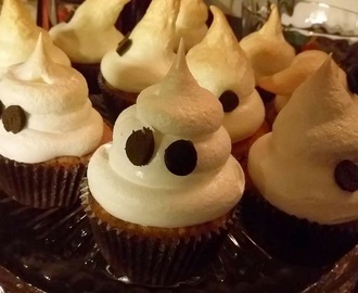 Kummitusmuffinit/Ghostly Cup Cakes