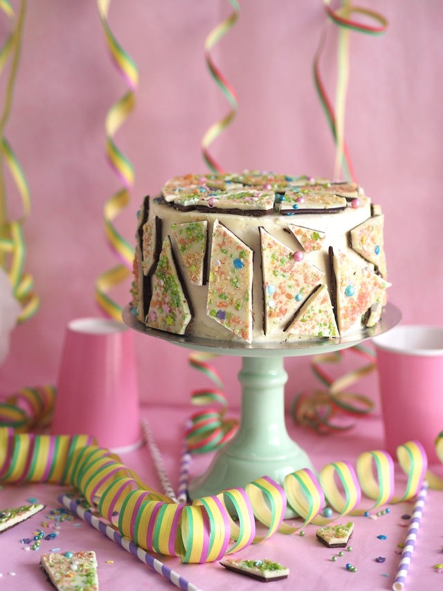 Popping Candy Cake - Onnea 1-vuotiaalle!