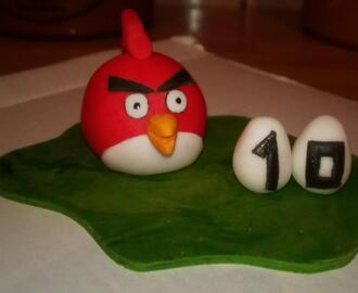 Angry Birds -koriste kakkuun