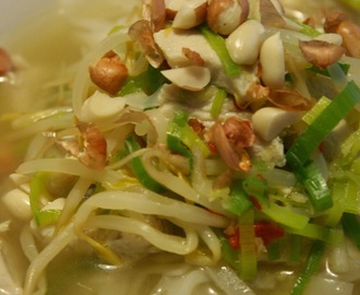 Kana-nuudelikeitto – pho ga