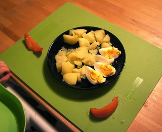 Supersimppeli ateria lapselle: perunaa ja kananmunaa