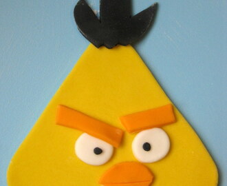 Keltainen Angry Birds -koriste
