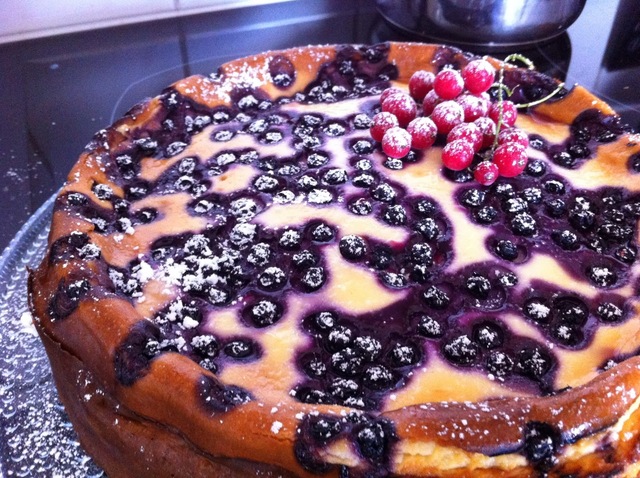 Mustikkajuustokakku / Blueberry cheesecake