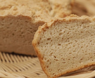 Kuituinen ja pehmeä gluteeniton leipä