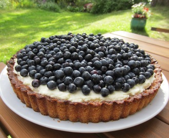 Mustikka-sitruunatorttu/ Blueberry-Lemon Pai (24 cm)